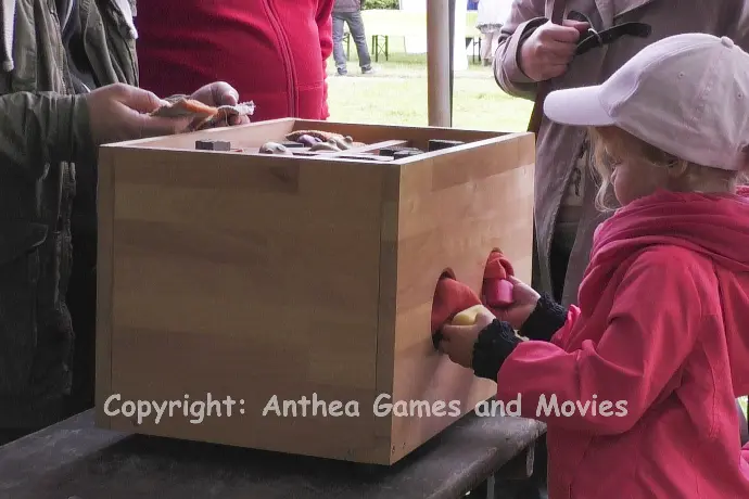 Boite à toucher - Anthea Games and Movies