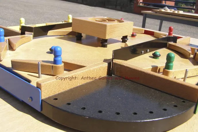 Location du jeu en bois "Spirobille" - Anthea Games