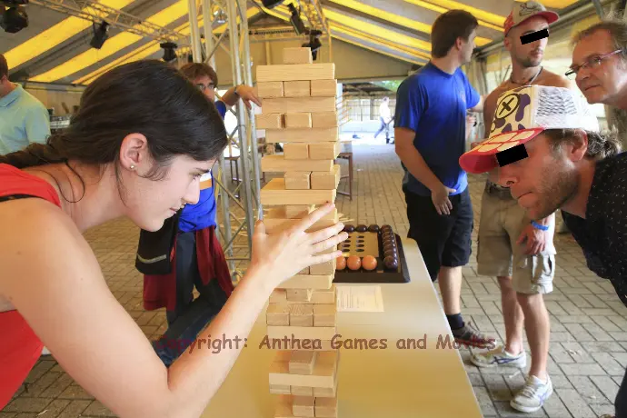 Location du jeu en bois Tour infernale - Anthea Games