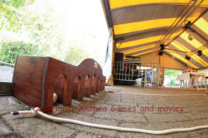 Location du jeu en bois "Trou madame" - Anthea Games